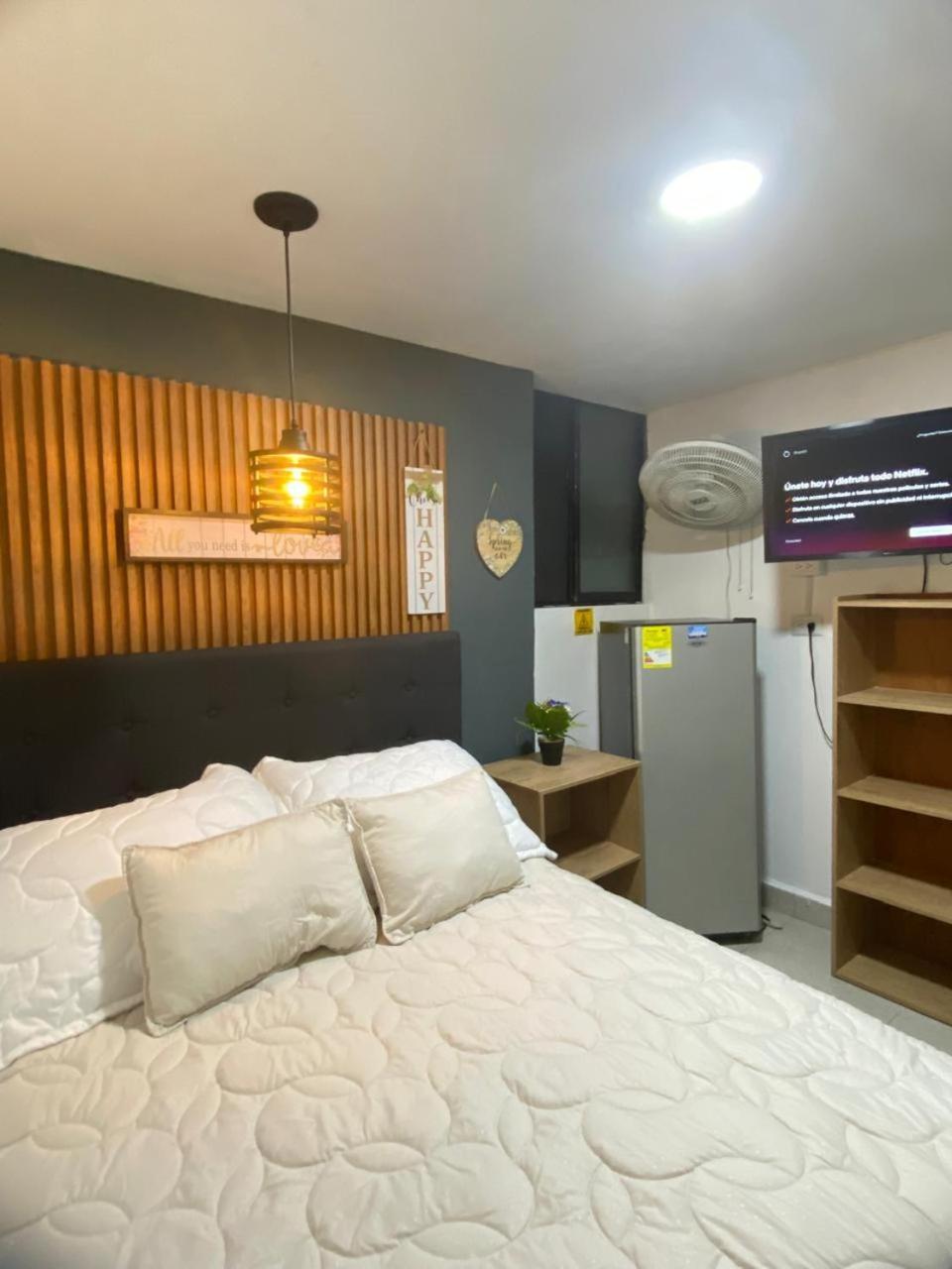 Comoda Independiente En Laureles Estadio Con Bano Privado 3 Personas Apartment Medellin